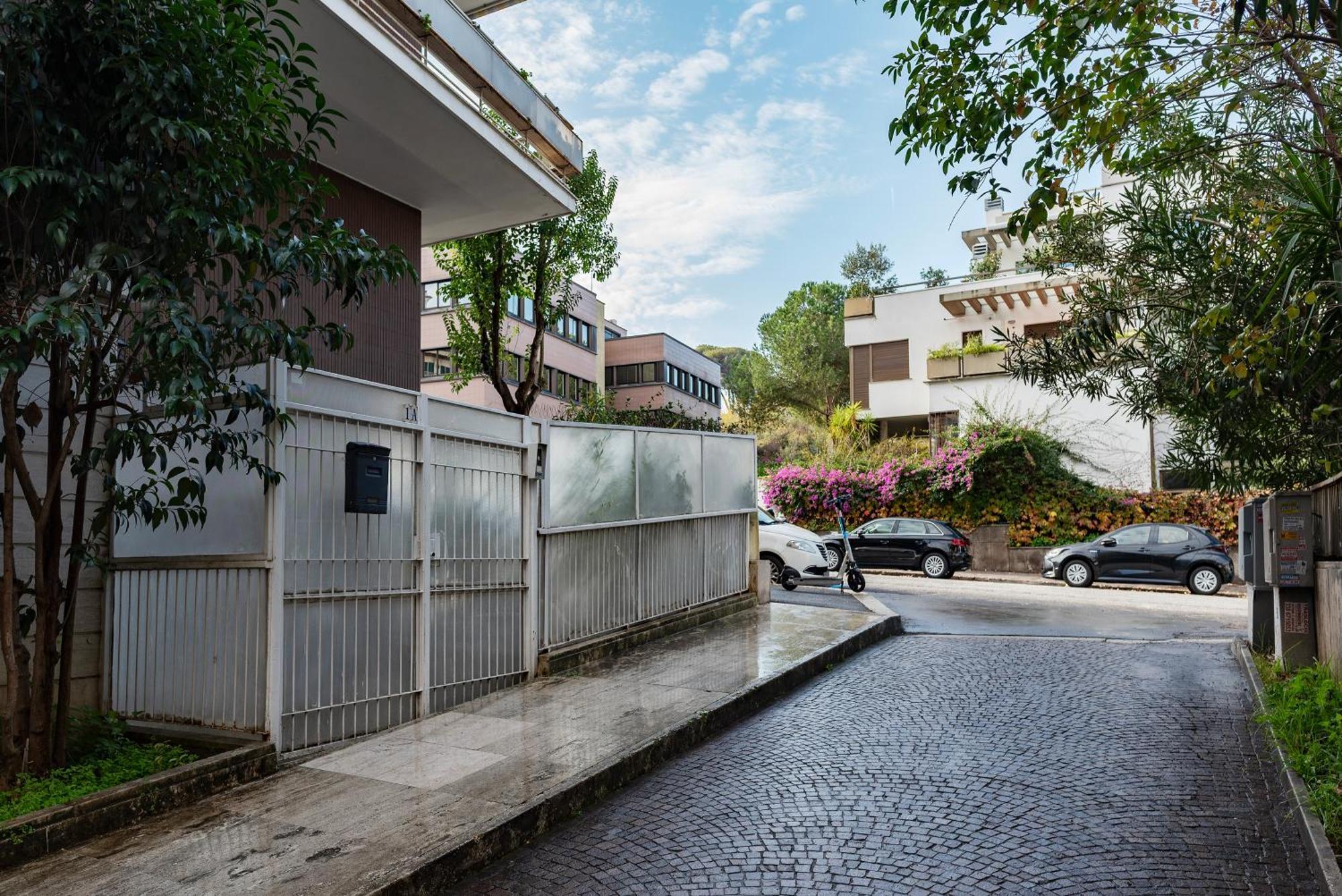 San Pietro Terrace Apartment Рим Экстерьер фото